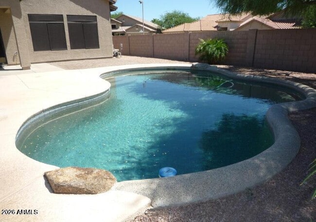 Foto del edificio - 4515 E Weaver Rd