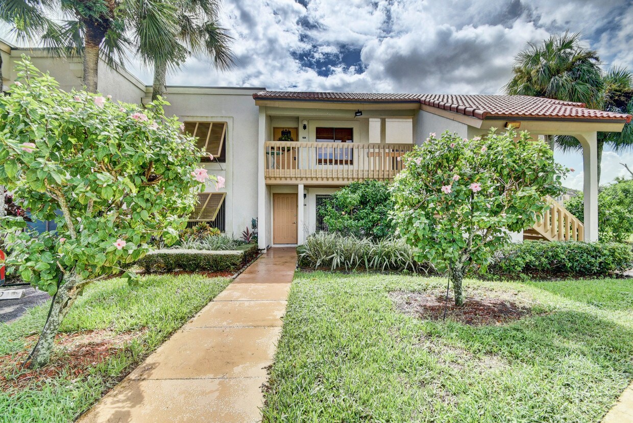 5400 Cedar Lake Dr Unit 205, Boynton Beach, FL 33437 Apartment for