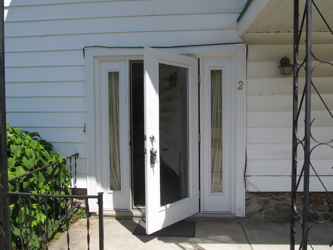 Primary Photo - 30 Park Rd