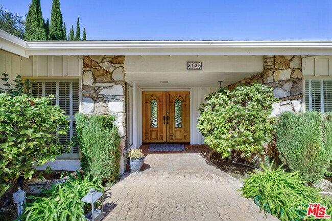 Foto del edificio - 3135 Dona Marta Dr