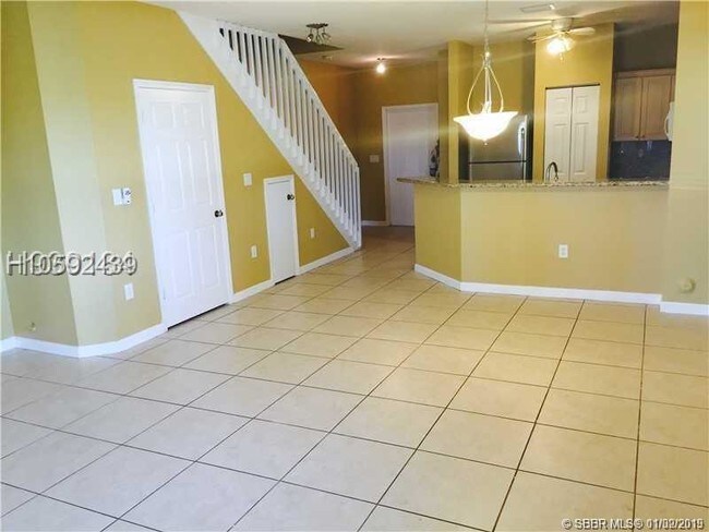 Foto del edificio - 8320 Santa Monica Ave