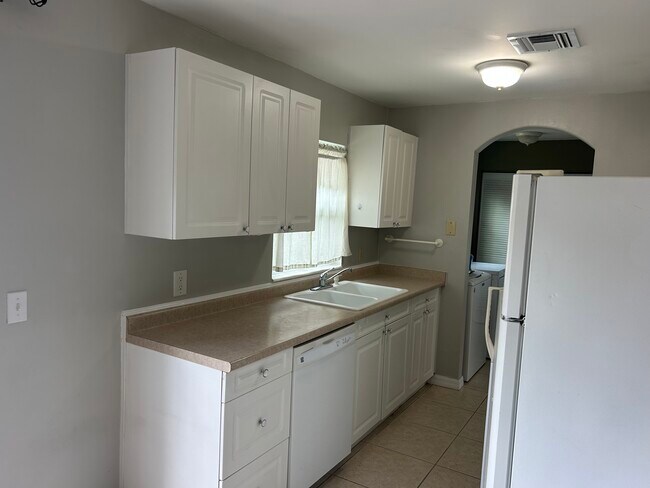 Cocina - 134 Burns Ave