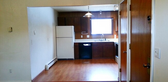 Building Photo - 1126 2nd St