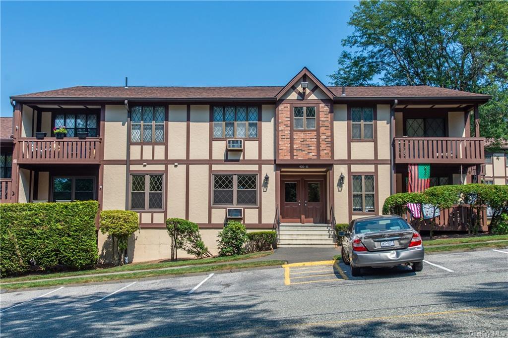 406 Sierra Vista Ln, Valley Cottage, NY 10989 Room for Rent in Valley