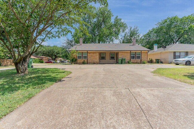 Foto del edificio - 500 W Cedar St