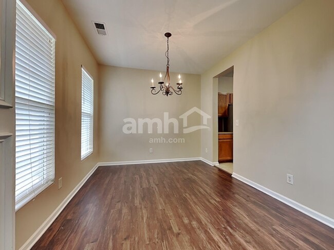Building Photo - 2021 Moss Creek Dr