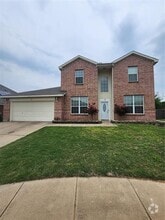 Building Photo - 529 Roundrock Ln
