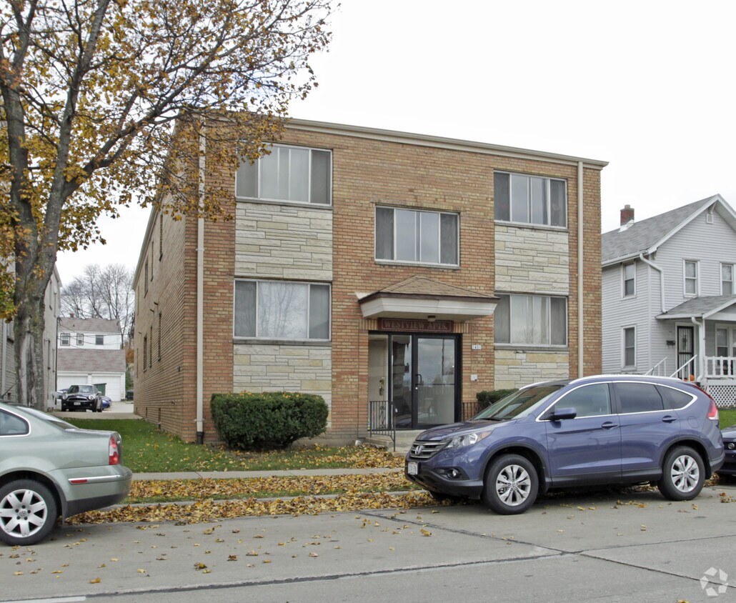 Primary Photo - 1451-1455 S 84th St