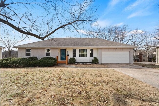 Building Photo - 8404 Willow Way