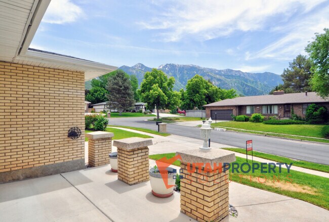 Foto del edificio - 2859 E 9725 S