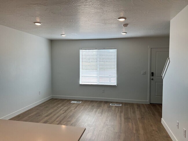 Building Photo - Old Sorrel Townhomes