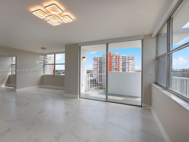 Building Photo - 1200 NE Miami Gardens Dr