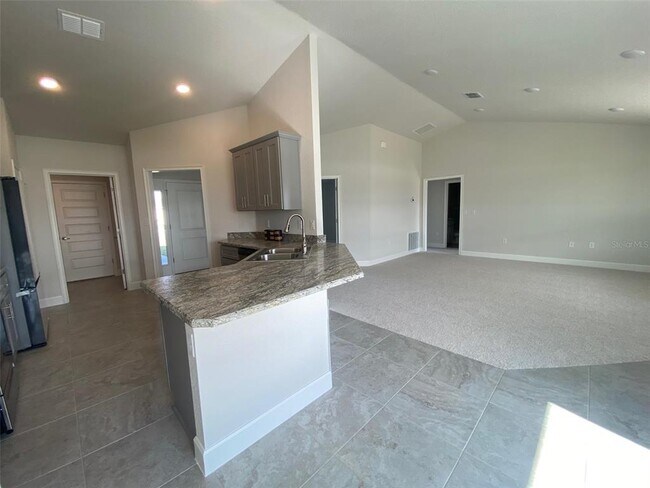 Foto del edificio - 5104 SW 91st St