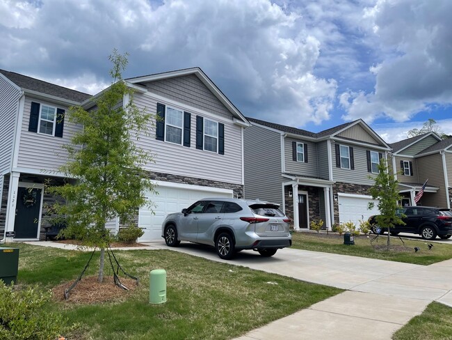 Building Photo - New Construction 4BR 2.5BA | The Falls at ...