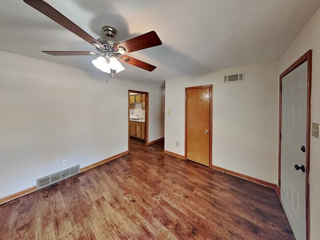 Photo - 3328 Shuster Cove House