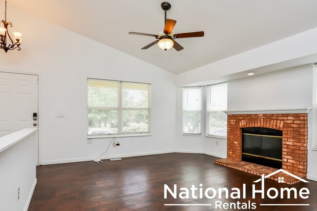 Building Photo - 14339 Jamestown Bay Dr
