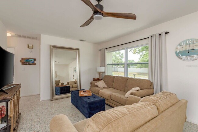 Photo - 2153 Pocahontas Dr House