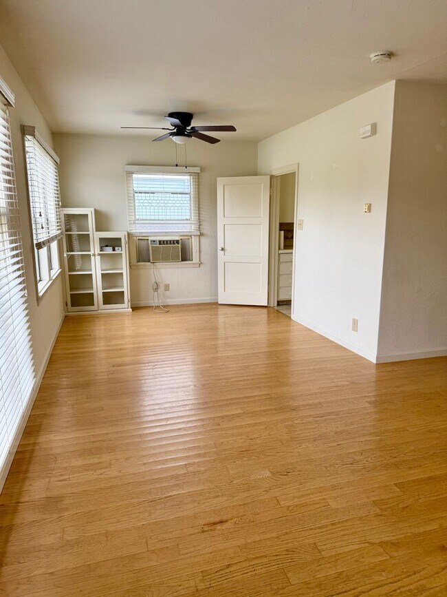 Foto del edificio - JSTREET5712-5716