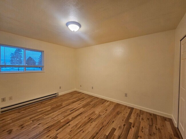 Building Photo - WYO2102