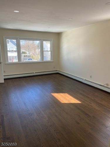 Building Photo - 418 Montclair Ave