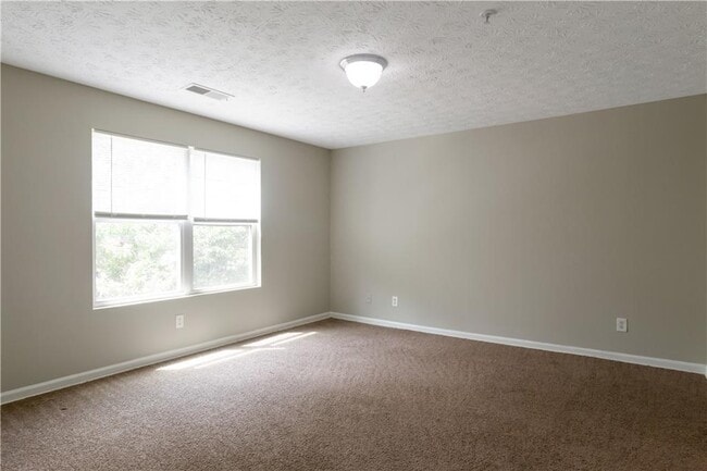 Building Photo - 6302 Fairington Village Dr