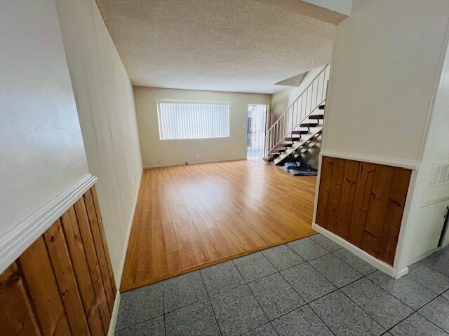 Foto del edificio - 1147-1151 Irving Ave