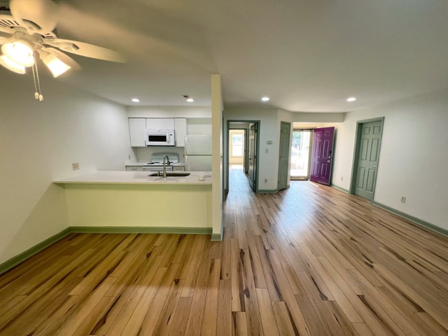 Building Photo - 3324 Tarleton W