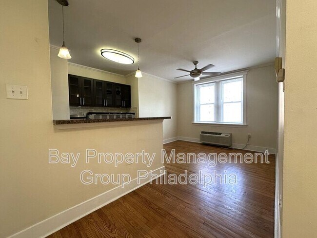 Foto del edificio - 437 W School House Ln