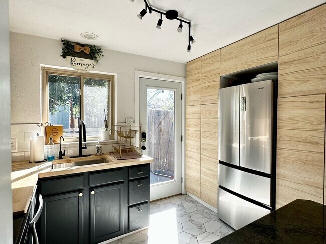 Foto del edificio - Sloan’s Lake Backyard Paradise