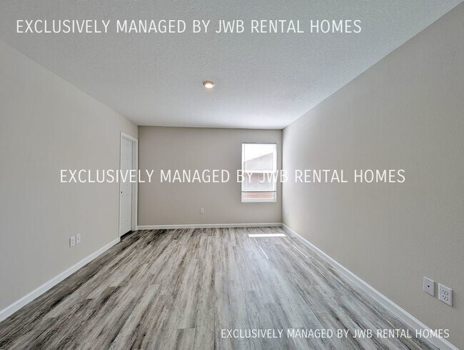 Building Photo - 4415 Melissa Ct W