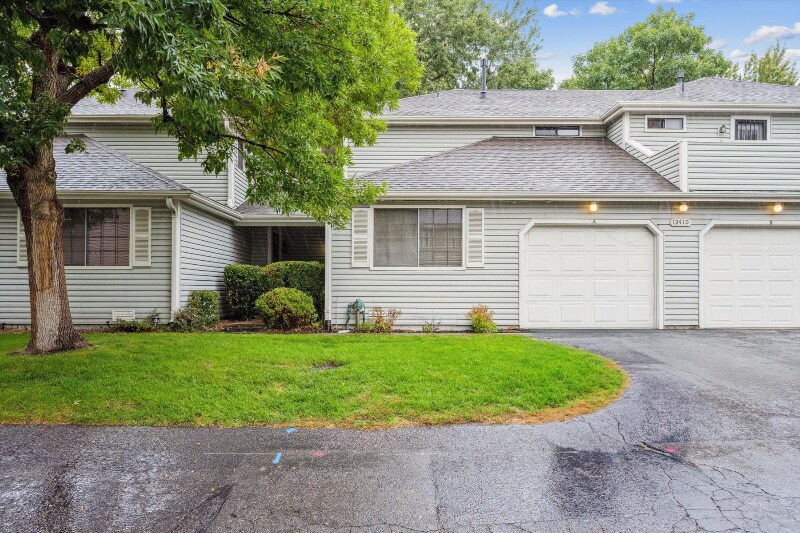 Primary Photo - 12410 E Pacific Cir