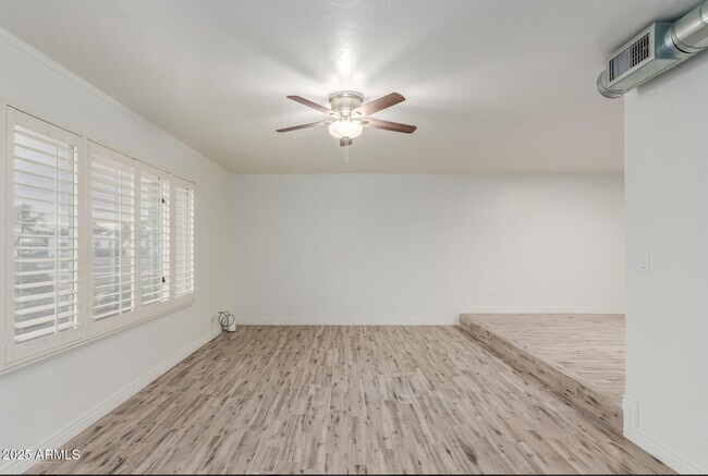 Foto del edificio - 5105 N Granite Reef Rd