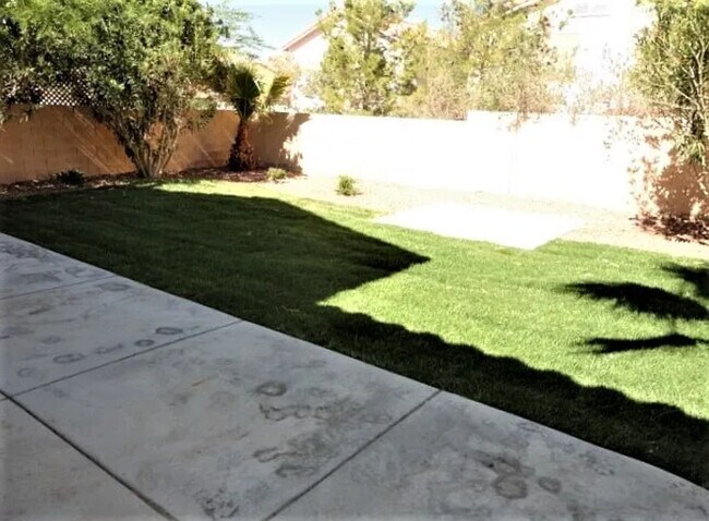 Foto del edificio - 9794 Silver Harvest Ct