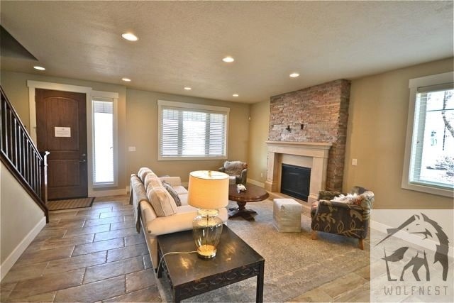 Building Photo - 10930 Hidden Wood Dr