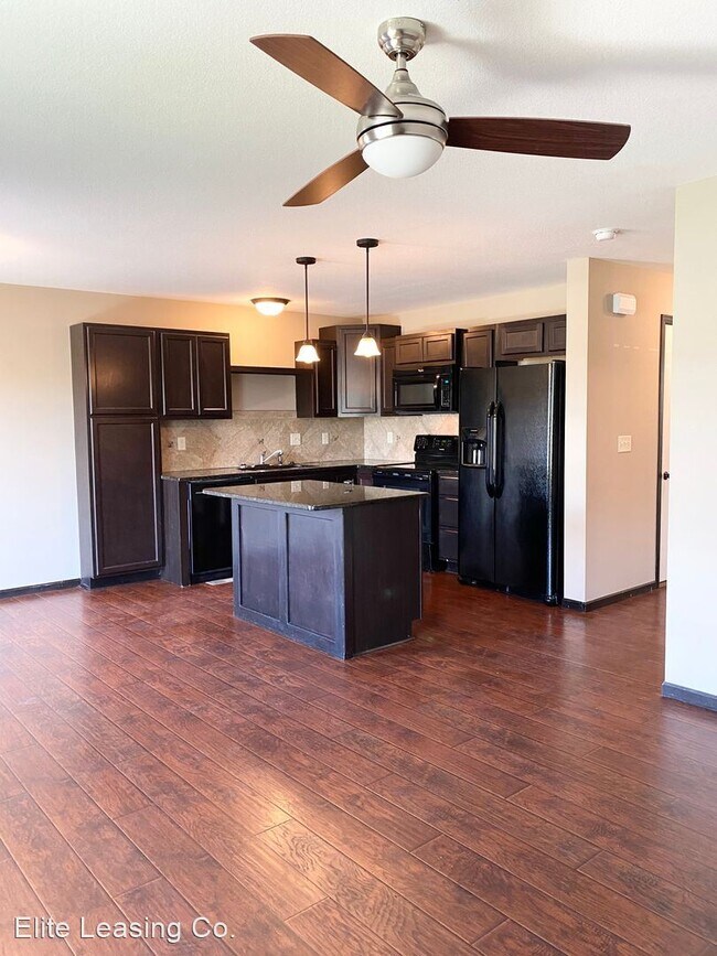 Foto del edificio - 4 br, 3.5 bath House - 11116 Fawn Grove