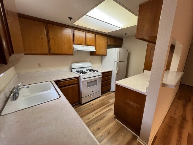 Photo - 1517 Rock Glen Ave (Glendale, CA) Apartment