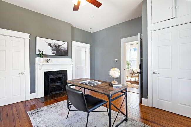 Foto del edificio - 1109 Pennock Ave