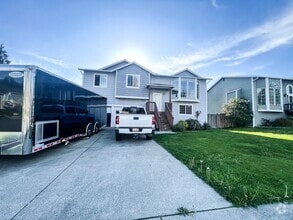 Building Photo - 17332 74th Dr NE