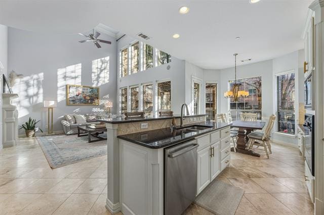 Building Photo - 5351 Keswick Dr