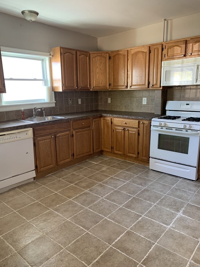 Building Photo - 1812 Scarboro St