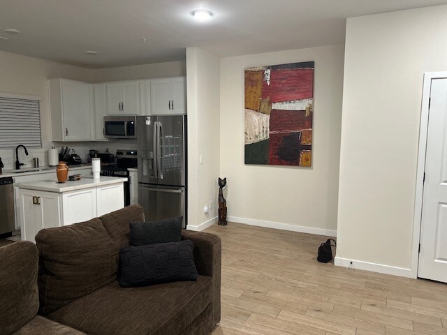 Foto del edificio - 2825 W Red Fox Rd