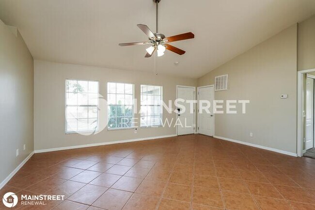 Foto del edificio - 18229 Apple Rd