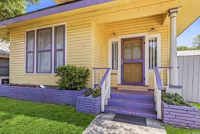 Foto del edificio - 631 Cedar St