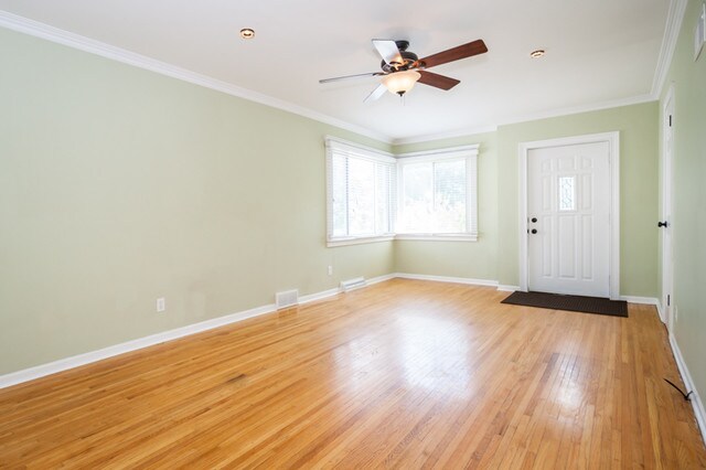 Foto del edificio - 593 W State St