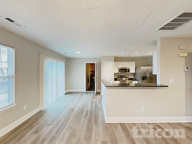 Foto del edificio - 9316 White Aspen Pl