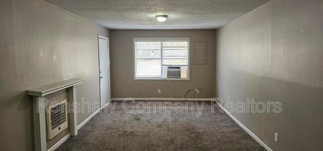 Foto del edificio - 1705 Browning St