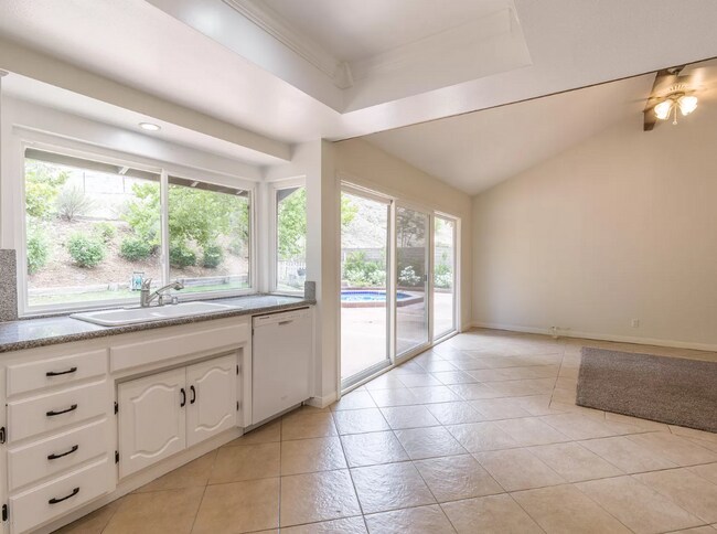Foto del edificio - Beautiful 4 bedroom home in Agoura!