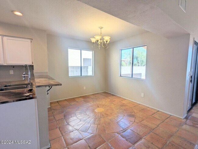 Building Photo - 4713 W Lessing Ln