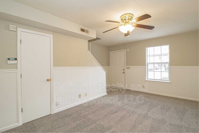 Foto del edificio - 108-4 Hickory Trace