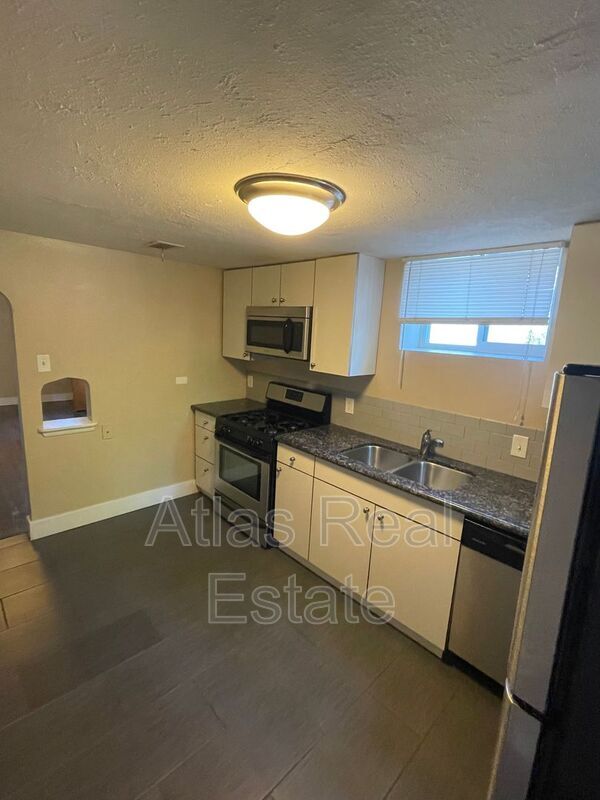 Primary Photo - 2650 W 40th Ave